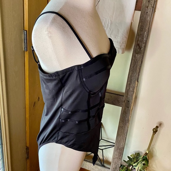 ✨HAUTE Monde Bodysuit✨ NWT - Picture 3 of 12